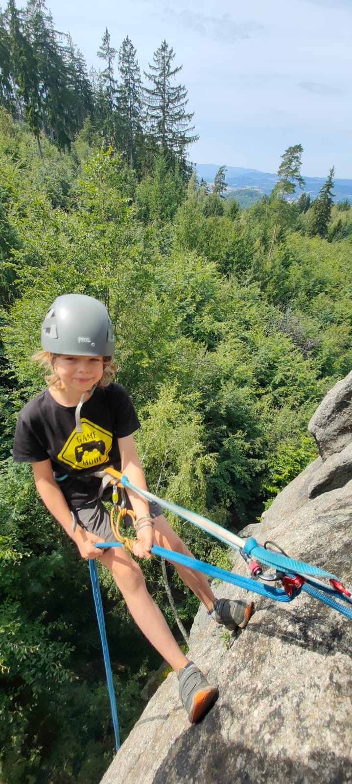 aa33718b-8c8a-480e-ad01-0638e3d93c26